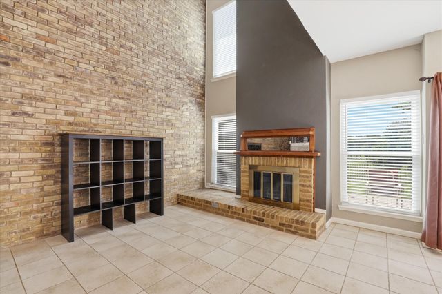 828 Pebble Beach Drive, Garland, TX 75043