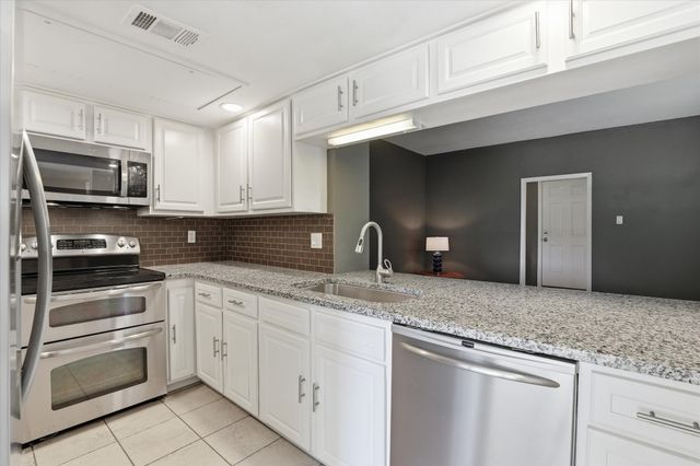 828 Pebble Beach Drive, Garland, TX 75043