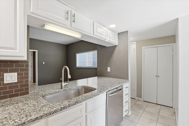828 Pebble Beach Drive, Garland, TX 75043