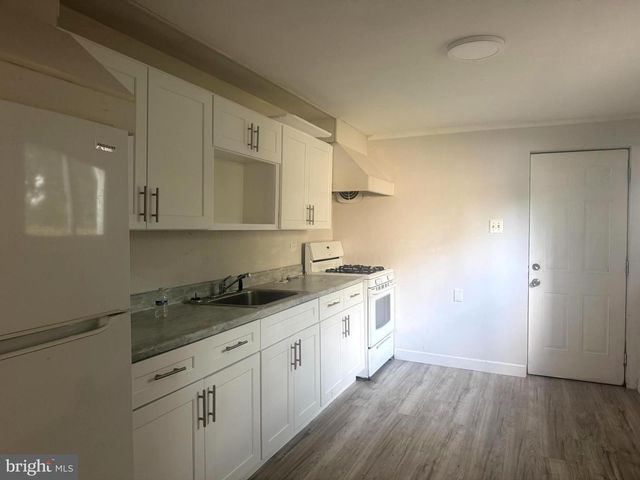 2336 S 72ND ST, Philadelphia, PA 19142