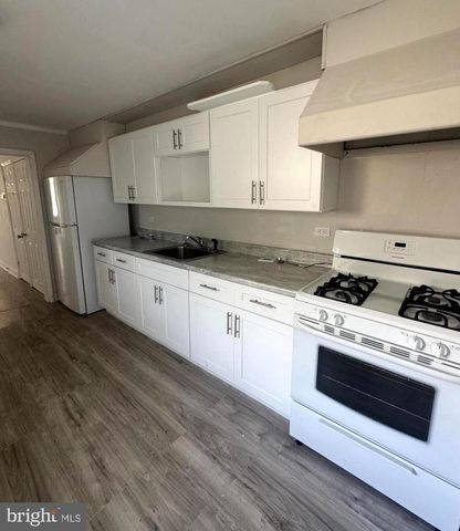 2336 S 72ND ST, Philadelphia, PA 19142