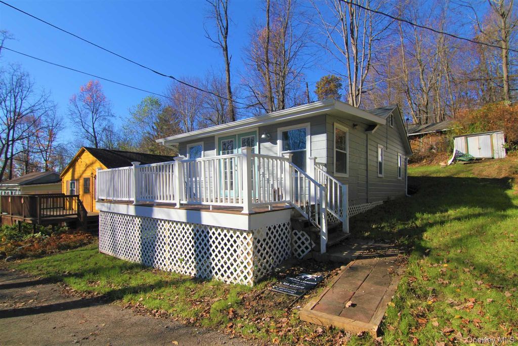 71 MILLER Road 13, Hopewell Junction, NY 12533