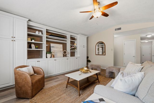 6413 Colleen Avenue NE, Albuquerque, NM 87109