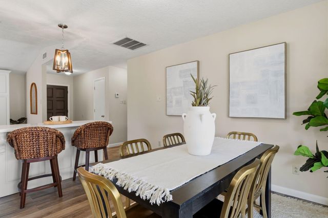 6413 Colleen Avenue NE, Albuquerque, NM 87109