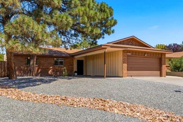 6413 Colleen Avenue NE, Albuquerque, NM 87109