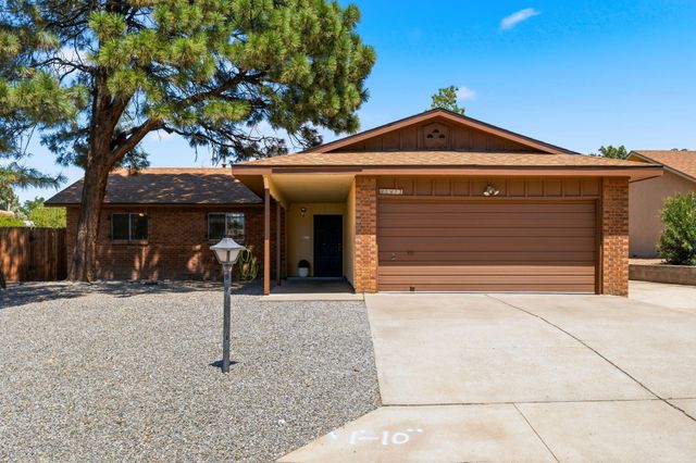 6413 Colleen Avenue NE, Albuquerque, NM 87109