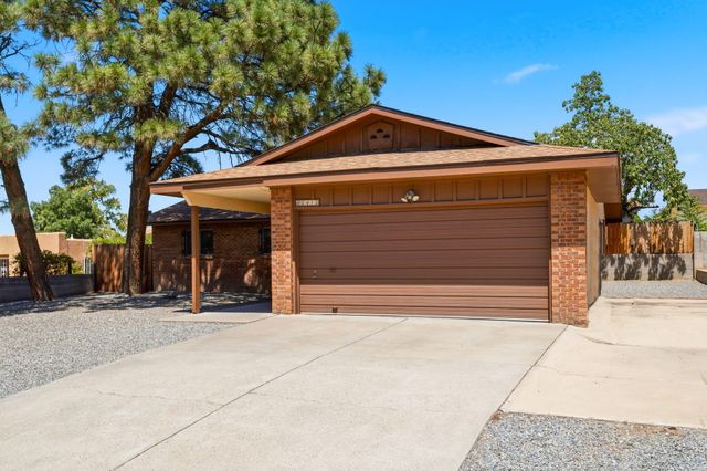 6413 Colleen Avenue NE, Albuquerque, NM 87109