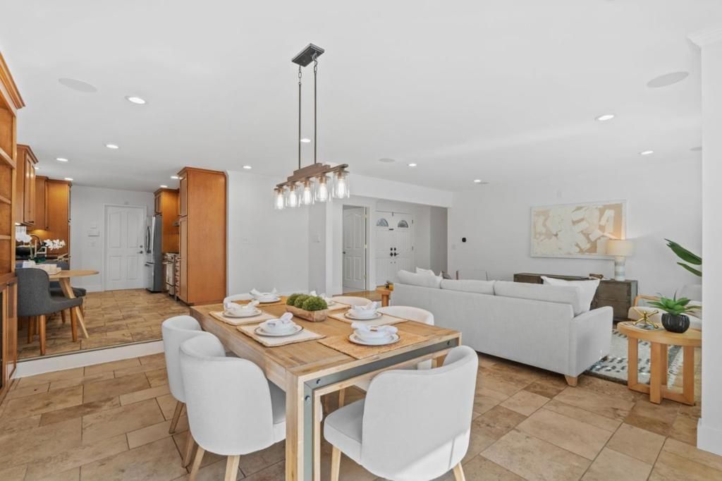 Image 11 of property listing at 5749 San Lorenzo Drive, San Jose, CA 95123