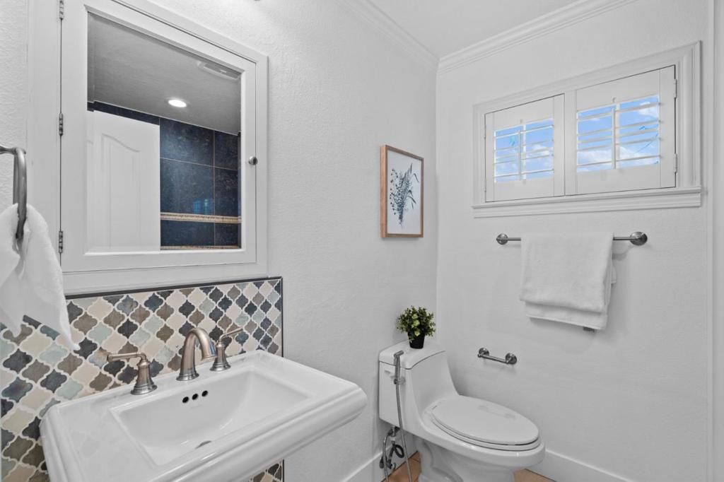 Image 31 of property listing at 5749 San Lorenzo Drive, San Jose, CA 95123