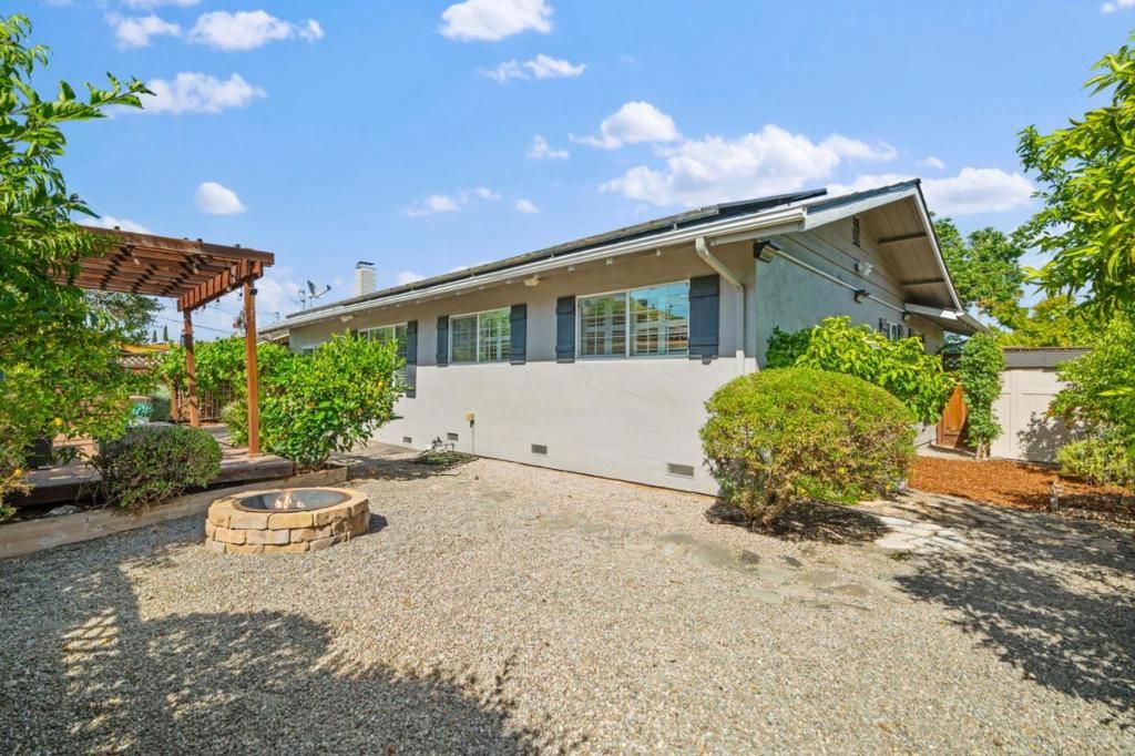 Image 37 of property listing at 5749 San Lorenzo Drive, San Jose, CA 95123
