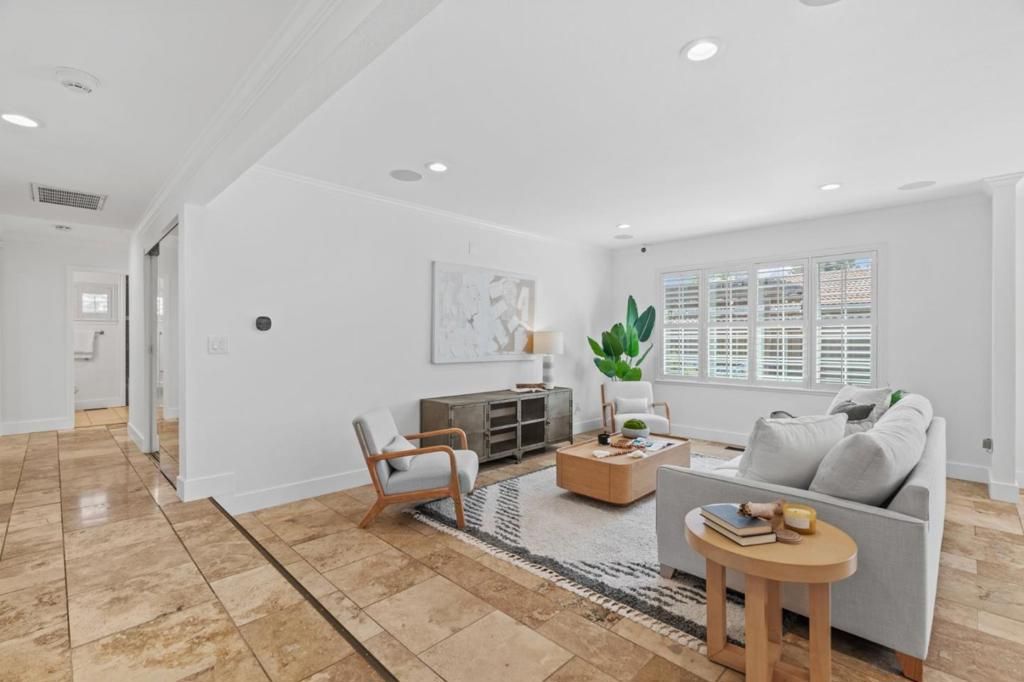 Image 4 of property listing at 5749 San Lorenzo Drive, San Jose, CA 95123