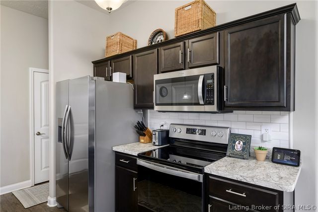 8625 Oak Valley Drive, Charlestown, IN 47111