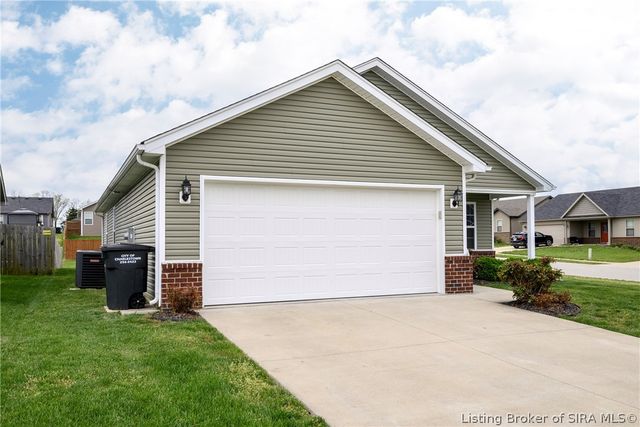 8625 Oak Valley Drive, Charlestown, IN 47111