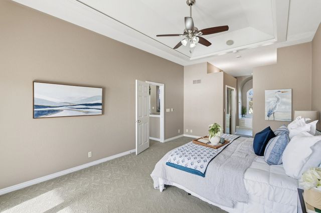 6611 W Briarwood Cir, Wichita, KS 67212