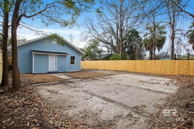 128 Bush Avenue, Mobile, AL 36604