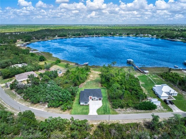 3304 Popinjay Avenue, Lake Placid, FL 33852