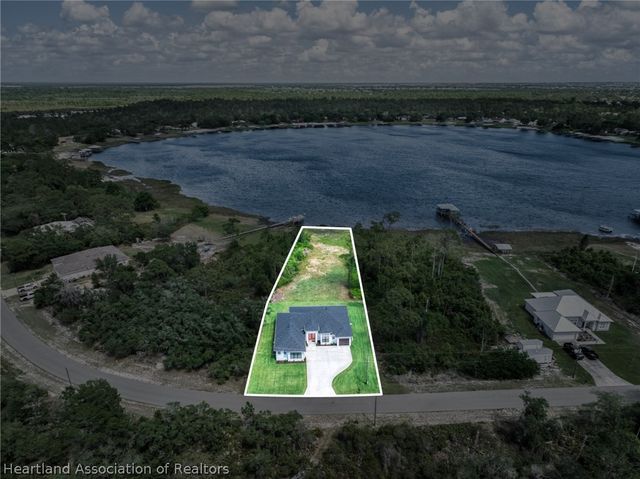 3304 Popinjay Avenue, Lake Placid, FL 33852