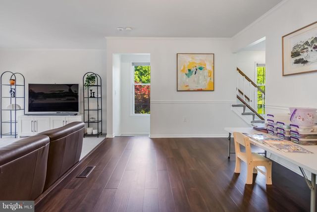 4825 CARRIAGEPARK RD, Fairfax, VA 22032