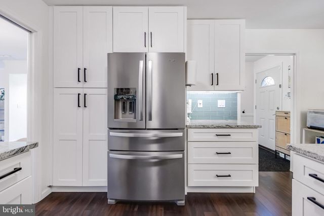 4825 CARRIAGEPARK RD, Fairfax, VA 22032