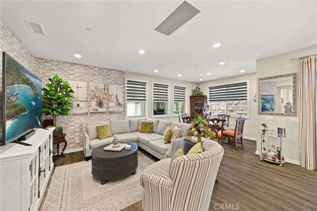 10832 Flora, Cypress, CA 90720