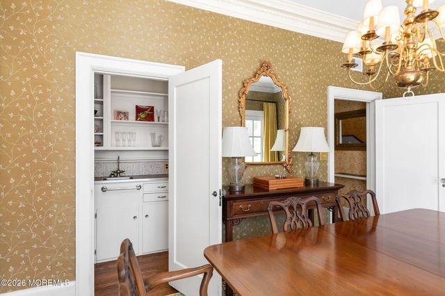 83 Ridge Road, Rumson, NJ 07760