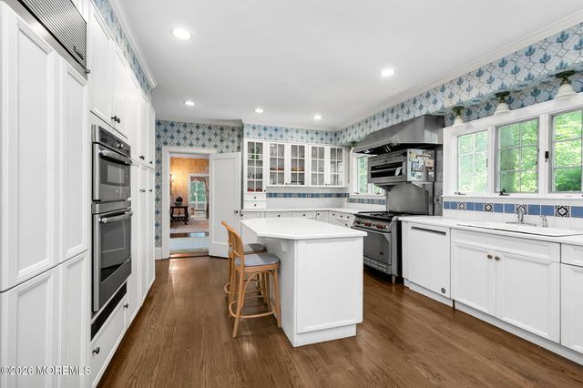 83 Ridge Road, Rumson, NJ 07760