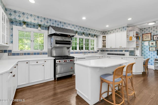 83 Ridge Road, Rumson, NJ 07760