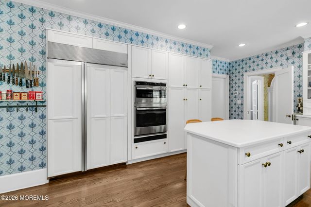 83 Ridge Road, Rumson, NJ 07760