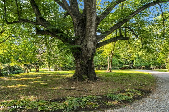 83 Ridge Road, Rumson, NJ 07760