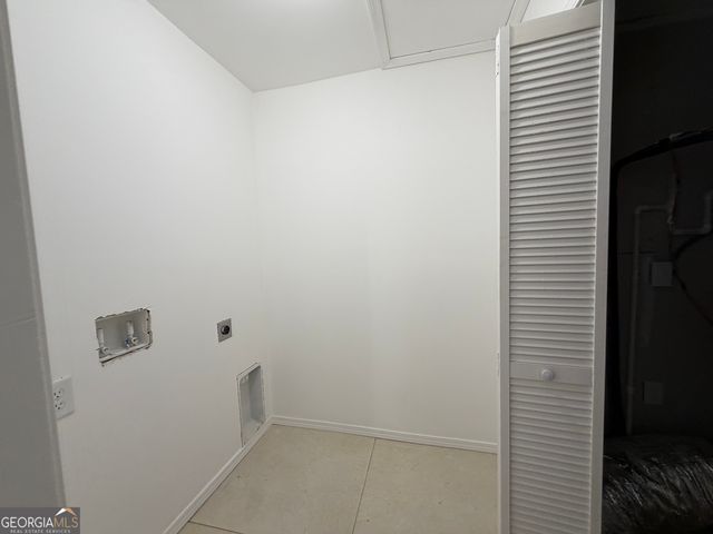 2113 Pine Tree Trail, South Fulton, GA 30349