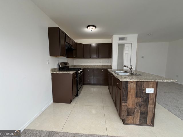 2113 Pine Tree Trail, South Fulton, GA 30349