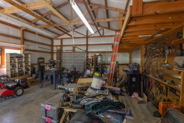 3014 CR 3550, Holly Lake Ranch, TX 75765