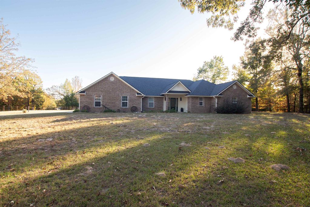 3014 CR 3550, Holly Lake Ranch, TX 75765