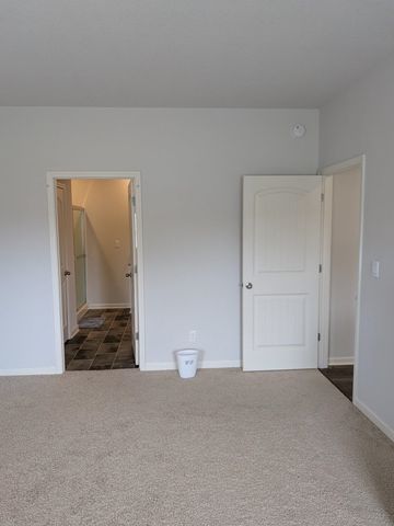 50 SYDNEY CIR, Somerville, TN 38068