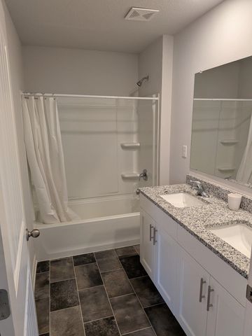 50 SYDNEY CIR, Somerville, TN 38068