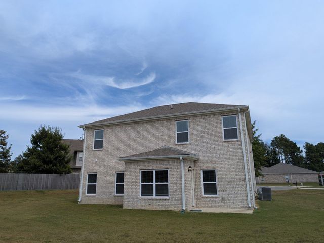 50 SYDNEY CIR, Somerville, TN 38068