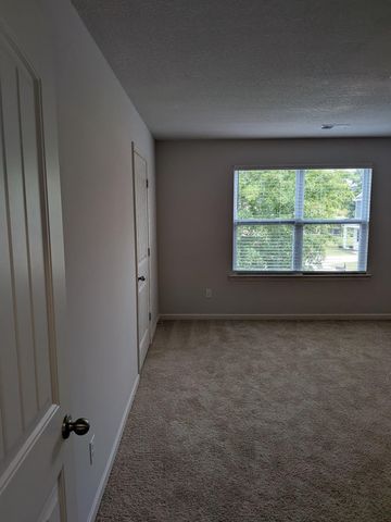 50 SYDNEY CIR, Somerville, TN 38068