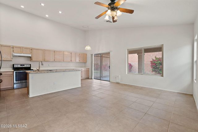 1870 W Hawkridge Street, Tucson, AZ 85737