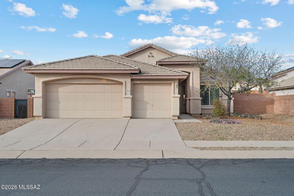1870 W Hawkridge Street, Tucson, AZ 85737