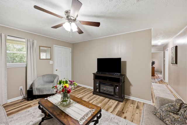 1919 Gilberts Creek Road, Lancaster, KY 40444