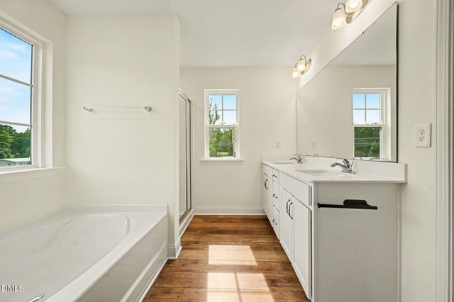 907 Burning Maple Lane, Mebane, NC 27302