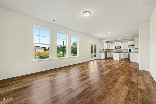 907 Burning Maple Lane, Mebane, NC 27302