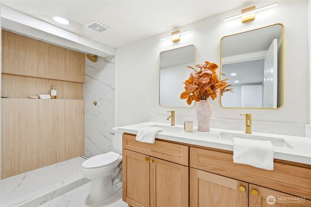 10731 18th Avenue SW, Seattle, WA 98146