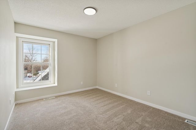 17714 Hillwood Avenue, Lakeville, MN 55044