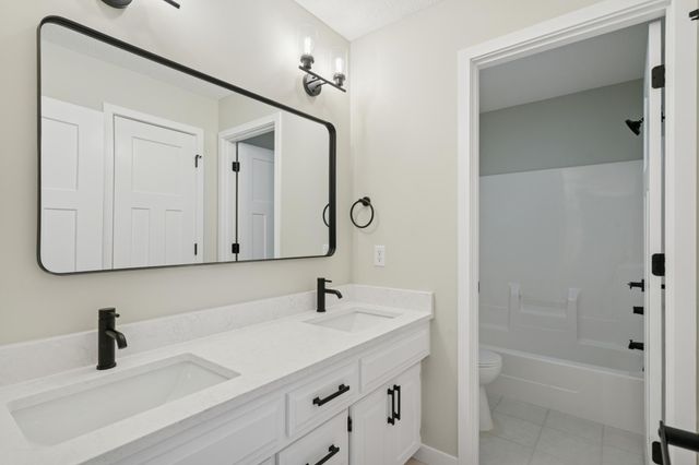 17714 Hillwood Avenue, Lakeville, MN 55044