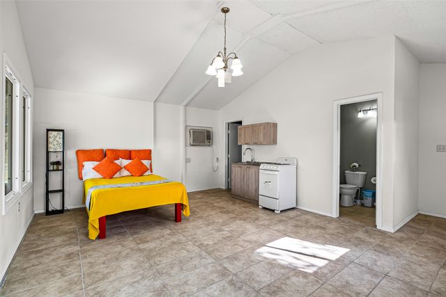 814 Brazos Harbor Circle, Granbury, TX 76048