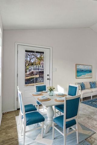 814 Brazos Harbor Circle, Granbury, TX 76048