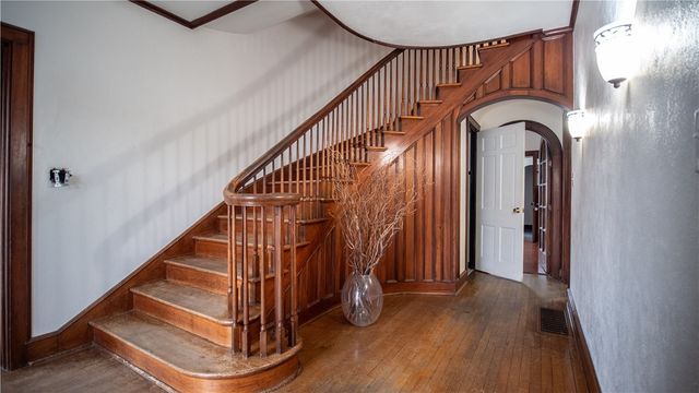 343 E 11th Ave, Tarentum, PA 15084