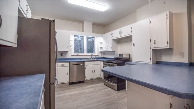 343 E 11th Ave, Tarentum, PA 15084