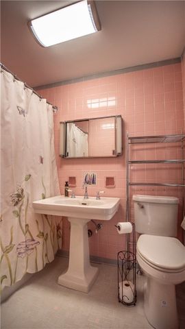 343 E 11th Ave, Tarentum, PA 15084